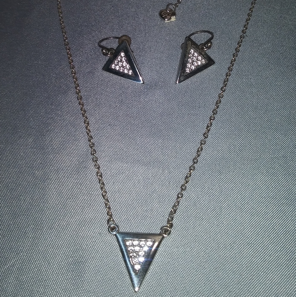 Pendant/Earring Set